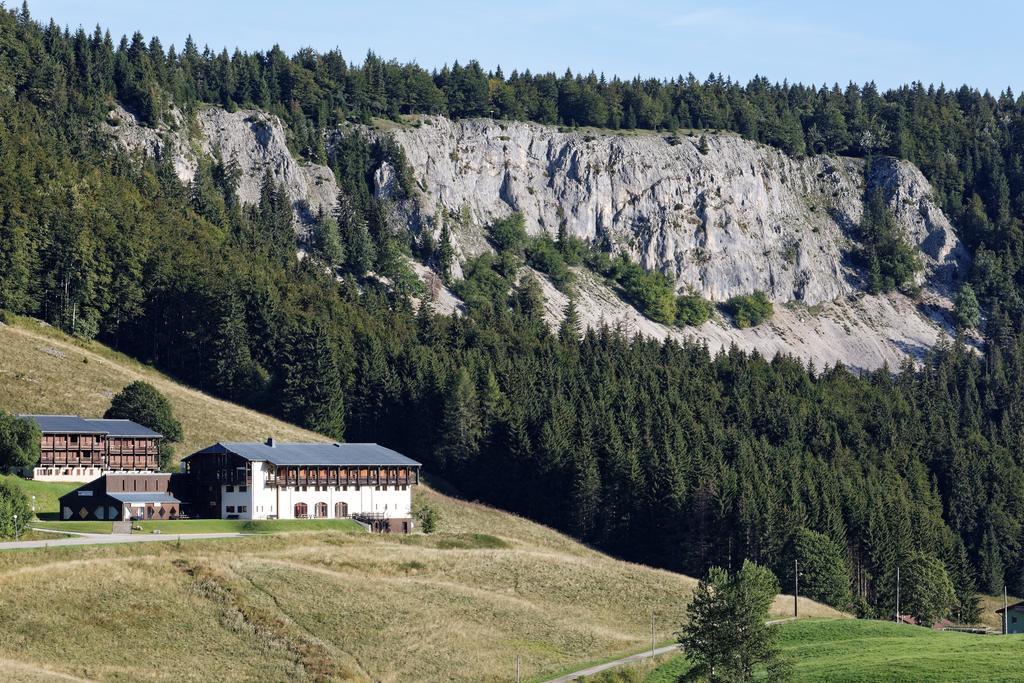 Hôtel Club Le Risoux Bois-dʼAmont Exterior foto