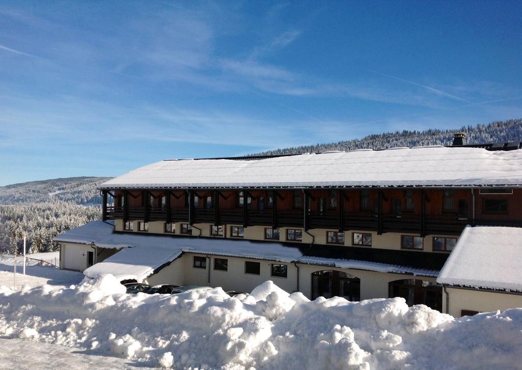 Hôtel Club Le Risoux Bois-dʼAmont Exterior foto